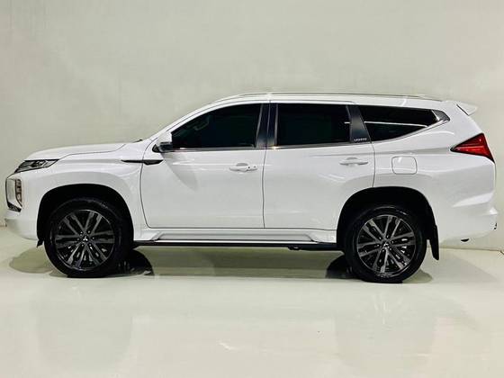 MITSUBISHI PAJERO SPORT 2.4 16V MIVEC TURBO DIESEL LEGEND AWD AUTOMÁTICO